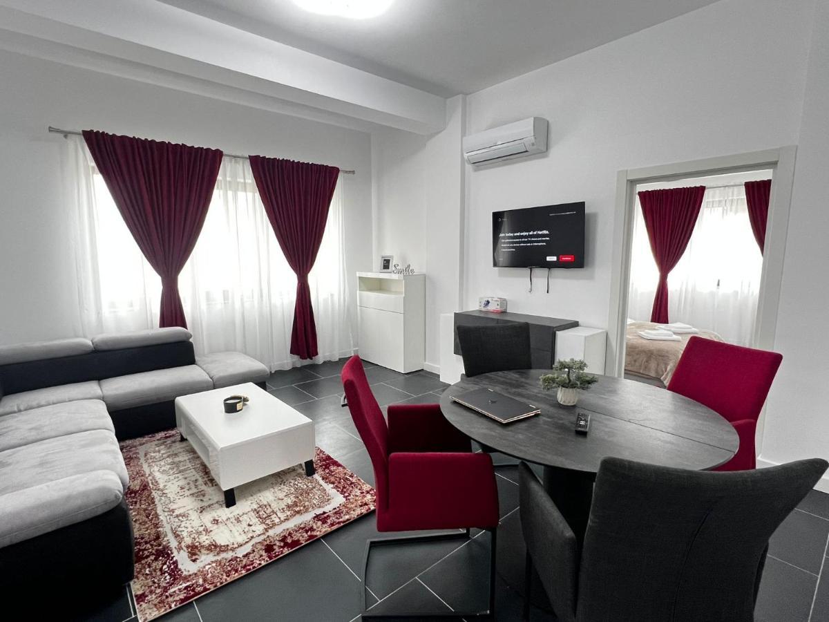 Cozy Aparthotel - Central City Suceava Eksteriør billede