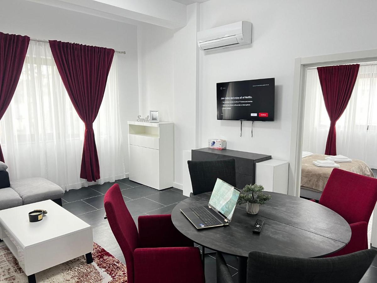 Cozy Aparthotel - Central City Suceava Eksteriør billede