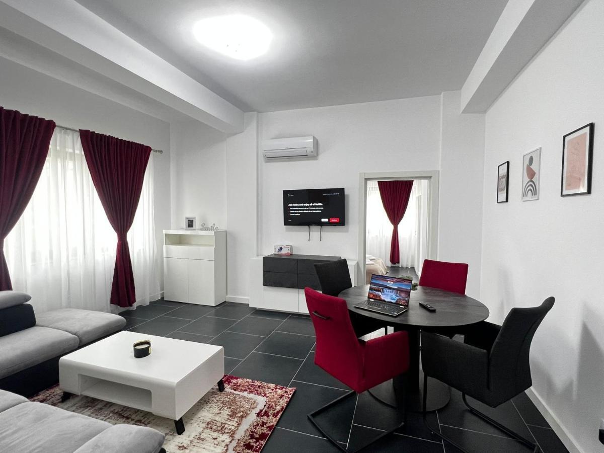 Cozy Aparthotel - Central City Suceava Eksteriør billede