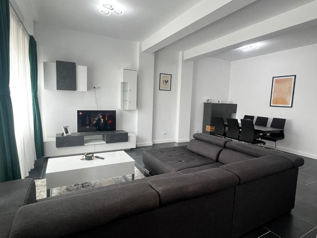 Cozy Aparthotel - Central City Suceava Eksteriør billede