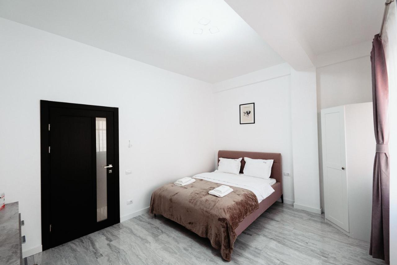 Cozy Aparthotel - Central City Suceava Eksteriør billede