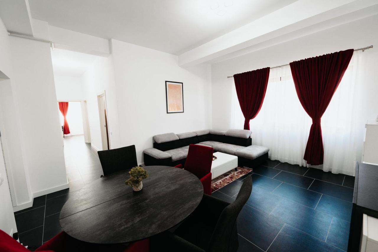 Cozy Aparthotel - Central City Suceava Eksteriør billede
