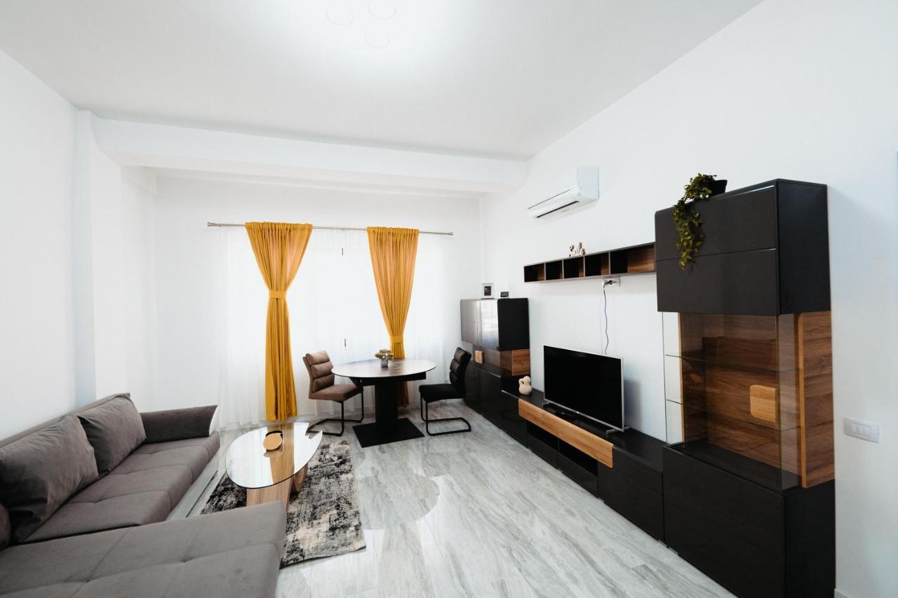 Cozy Aparthotel - Central City Suceava Eksteriør billede