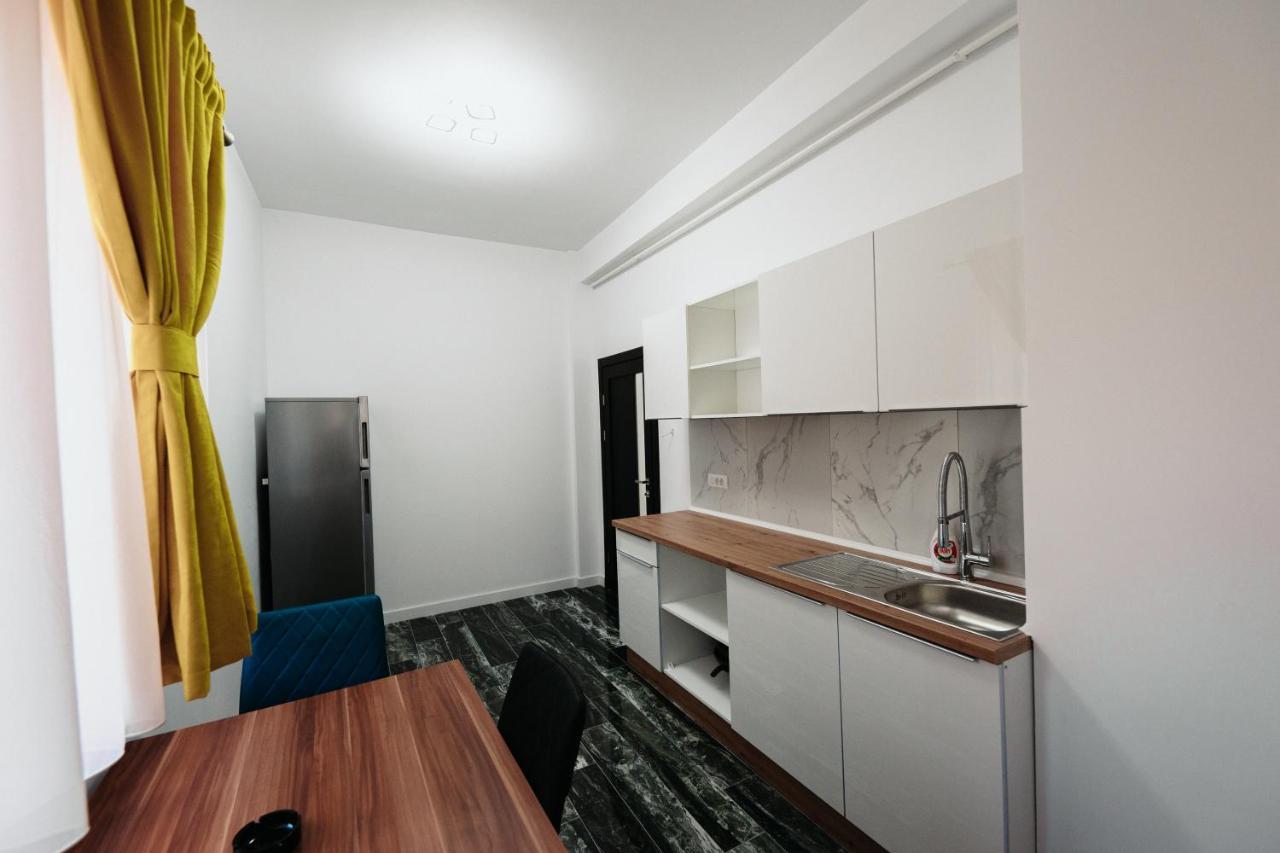 Cozy Aparthotel - Central City Suceava Eksteriør billede