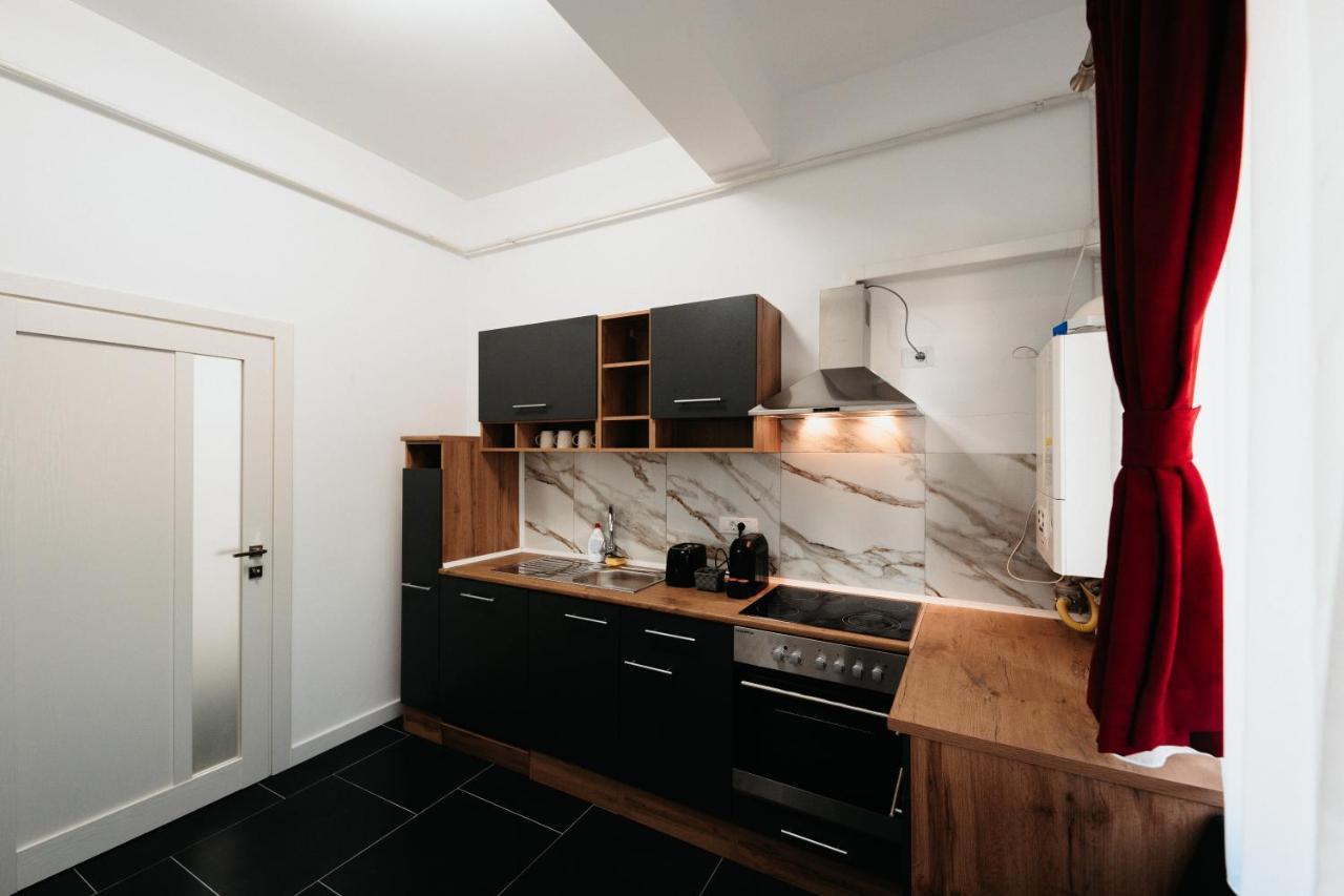 Cozy Aparthotel - Central City Suceava Eksteriør billede