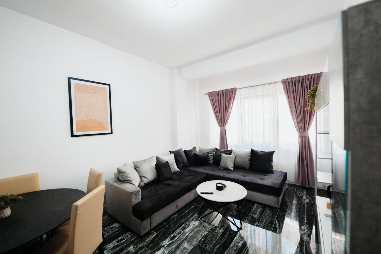 Cozy Aparthotel - Central City Suceava Eksteriør billede