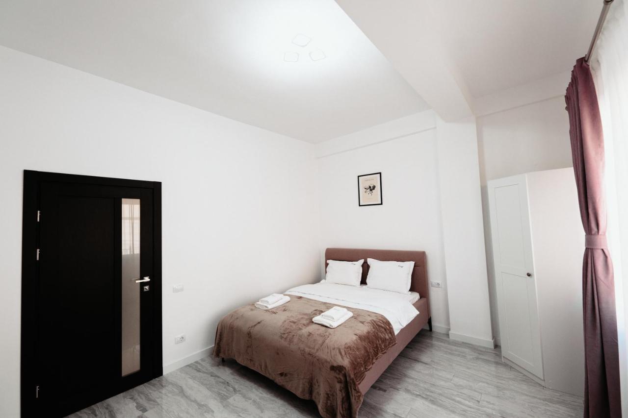 Cozy Aparthotel - Central City Suceava Eksteriør billede